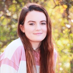 Meet your Posher, Elizabeth